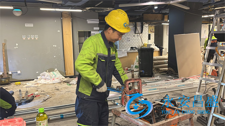 企業(yè)必看 中央空調(diào)改造省電50%方案 專(zhuān)業(yè)公司免費(fèi)評(píng)估